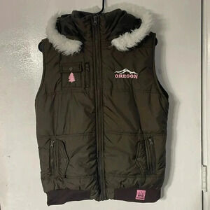 American crown outdoors Oregon vest